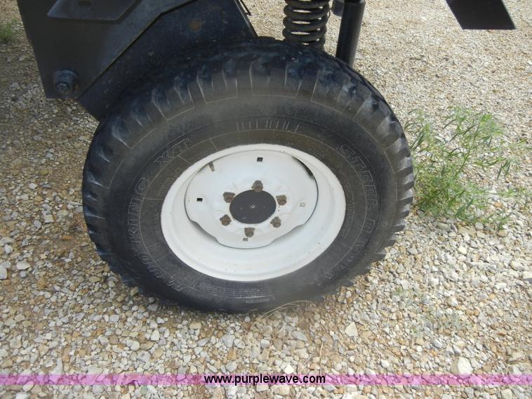 image for item D4401 1993 Melroe SpraCoupe 220 self propelled sprayer