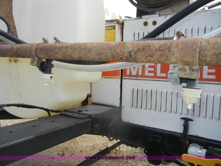 image for item D4401 1993 Melroe SpraCoupe 220 self propelled sprayer