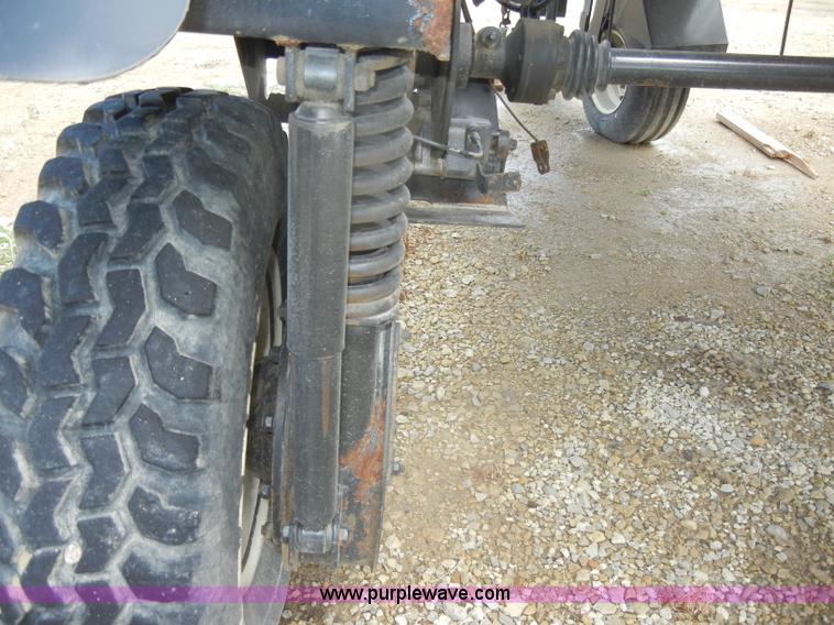 image for item D4401 1993 Melroe SpraCoupe 220 self propelled sprayer