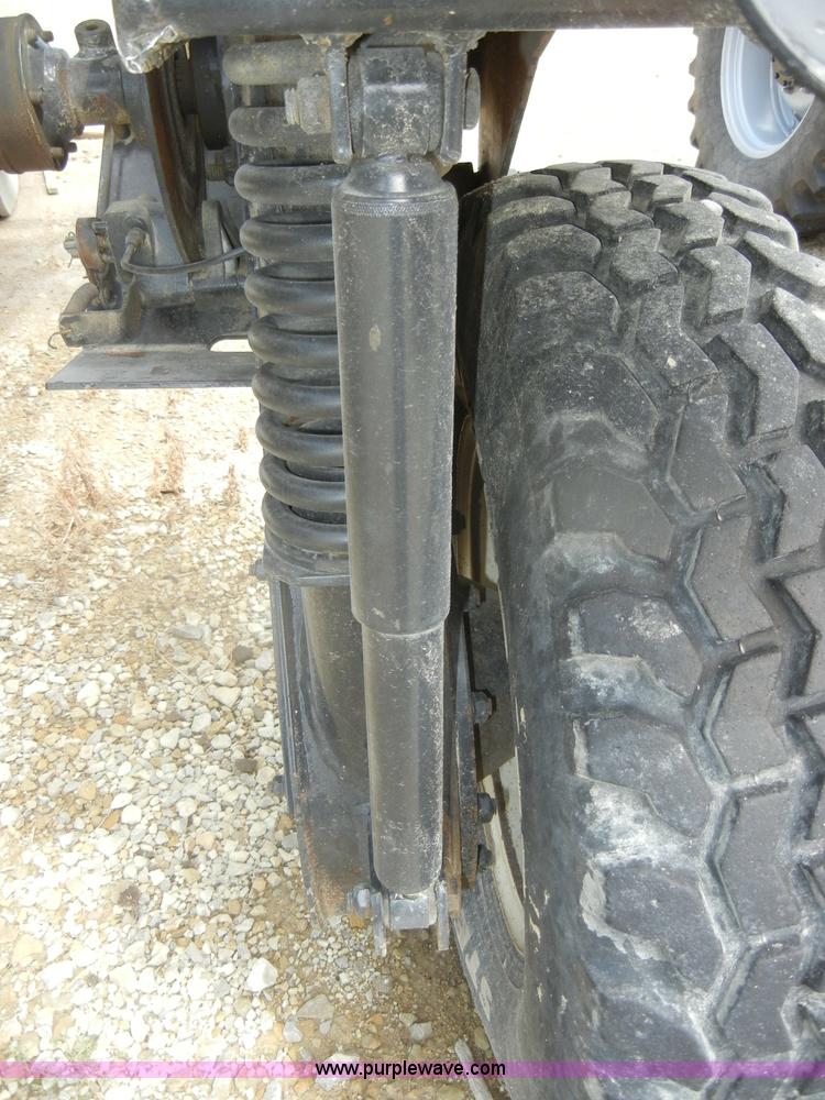 image for item D4401 1993 Melroe SpraCoupe 220 self propelled sprayer