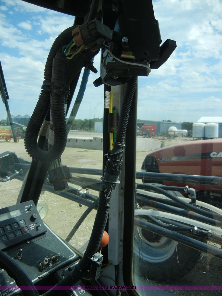 image for item D4401 1993 Melroe SpraCoupe 220 self propelled sprayer