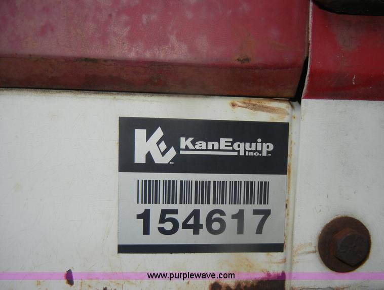 image for item D4406 1966 International Farmall 656 tractor