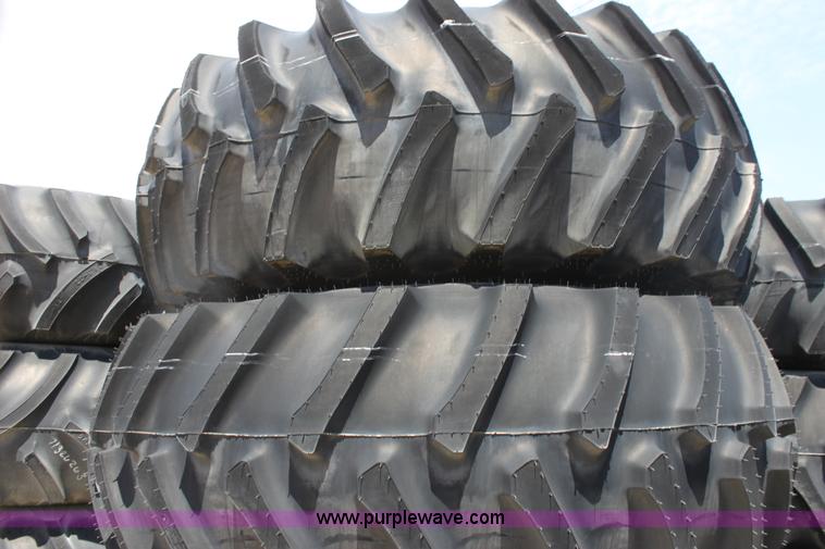 image for item D5468 (4) Firestone Super all Traction 24.5-32 tires