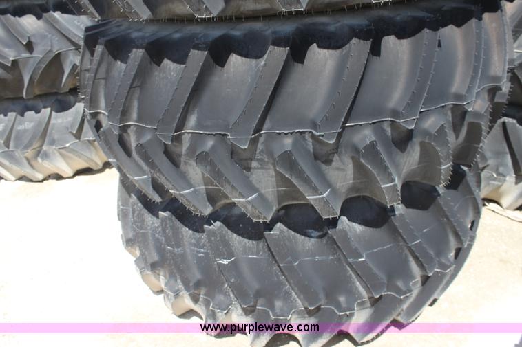 image for item D5468 (4) Firestone Super all Traction 24.5-32 tires