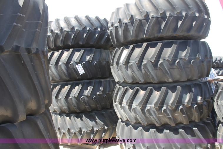 image for item D5469 (4) Firestone Super all Traction 24.5-32 tires