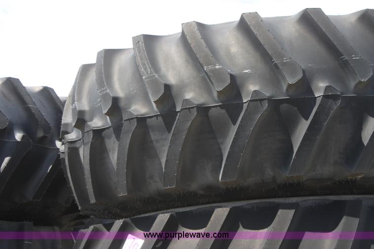 image for item D5469 (4) Firestone Super all Traction 24.5-32 tires