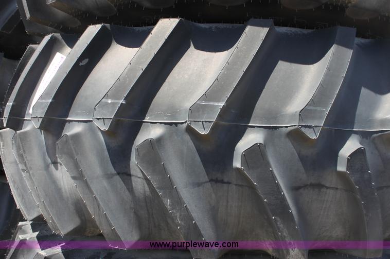 image for item D5469 (4) Firestone Super all Traction 24.5-32 tires