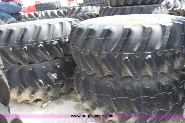 image for item D5471 (4) Firestone Super all Traction 24.5-32 tires