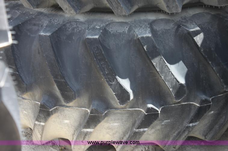 image for item D5471 (4) Firestone Super all Traction 24.5-32 tires