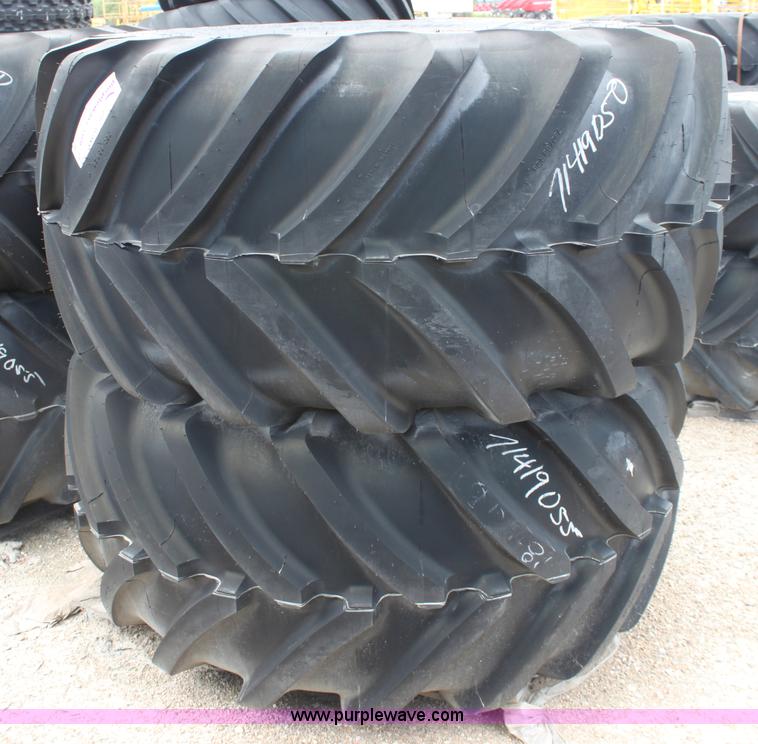 image for item D5491 (2) Michelin Mega X 750/65R26 tires