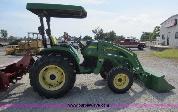 image for item D5593 2006 John Deere 4720 MFWD tractor