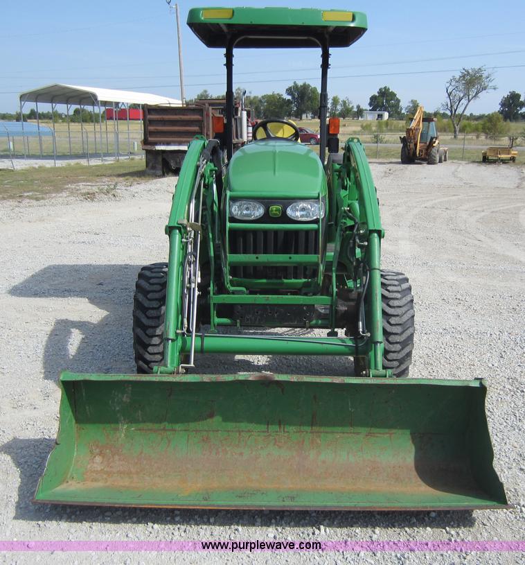 image for item D5593 2006 John Deere 4720 MFWD tractor