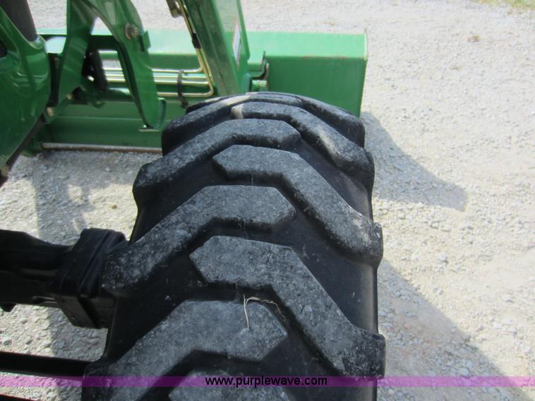 image for item D5593 2006 John Deere 4720 MFWD tractor