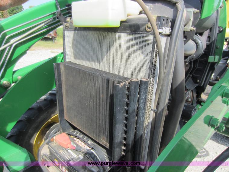 image for item D5593 2006 John Deere 4720 MFWD tractor