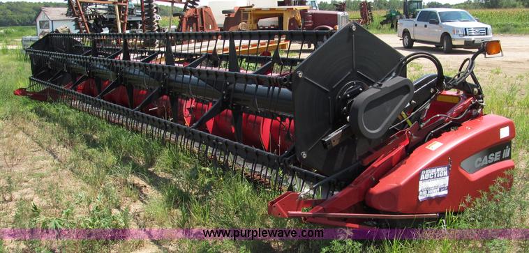 image for item E2001 2006 Case IH 2020 30' flex header