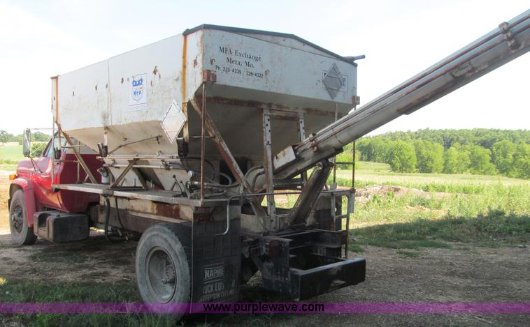 image for item F4542 1984 GMC TopKick 7000 fertilizer tender truck