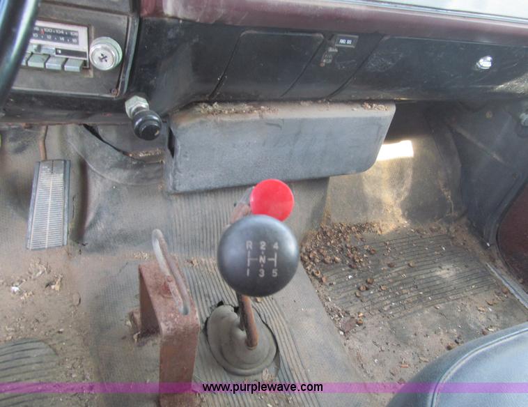 image for item F4542 1984 GMC TopKick 7000 fertilizer tender truck