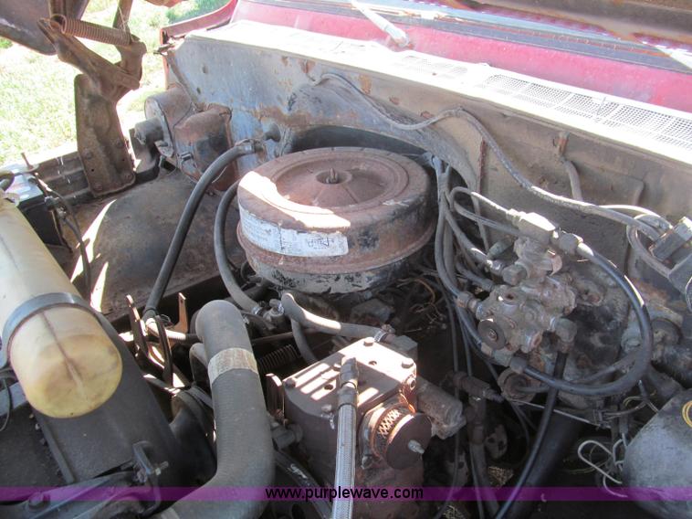 image for item F4542 1984 GMC TopKick 7000 fertilizer tender truck