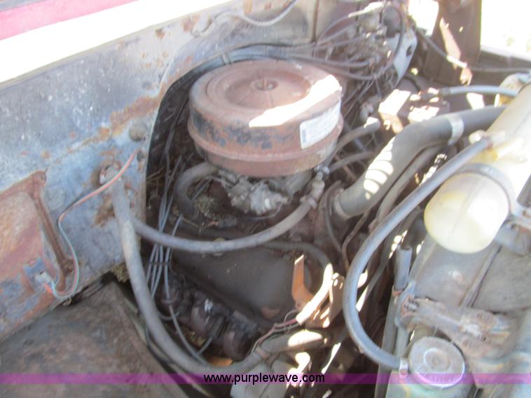 image for item F4542 1984 GMC TopKick 7000 fertilizer tender truck