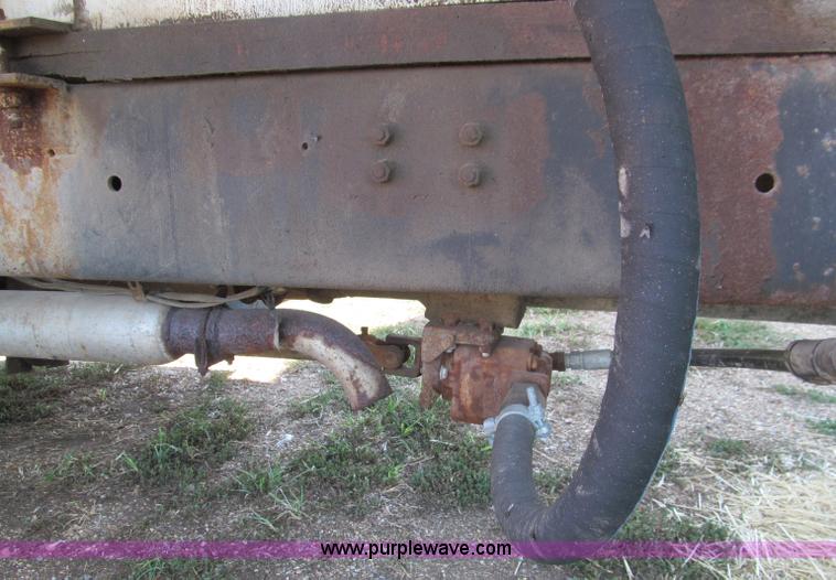 image for item F4542 1984 GMC TopKick 7000 fertilizer tender truck