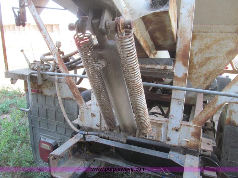 image for item F4542 1984 GMC TopKick 7000 fertilizer tender truck