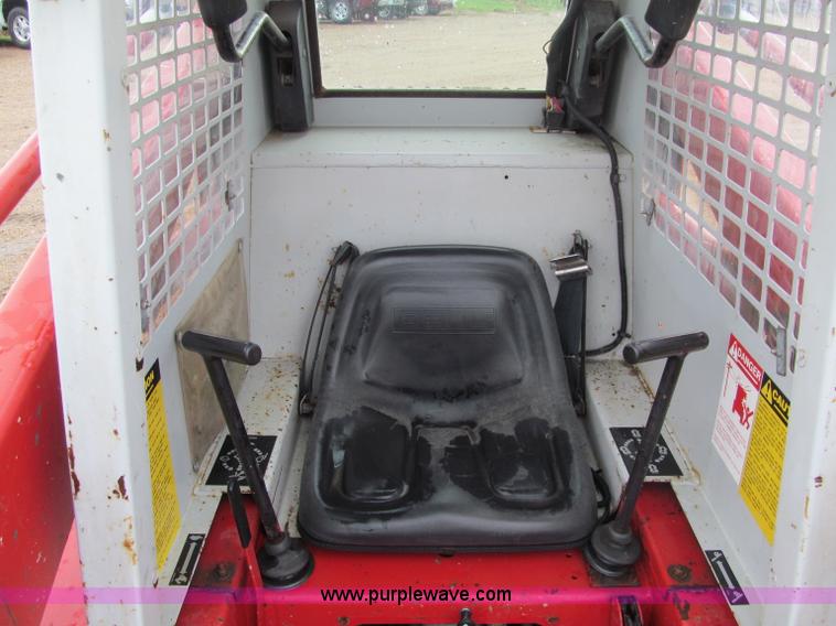 image for item F5501 1991 Gehl SL3510 skid steer