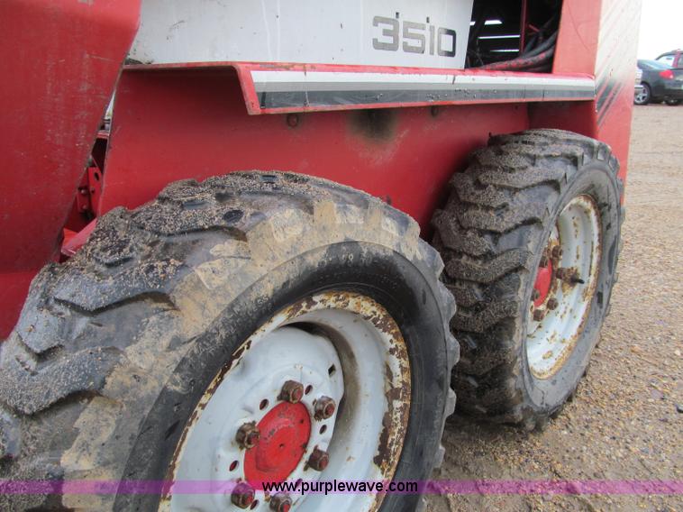 image for item F5501 1991 Gehl SL3510 skid steer