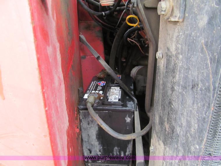 image for item F5501 1991 Gehl SL3510 skid steer