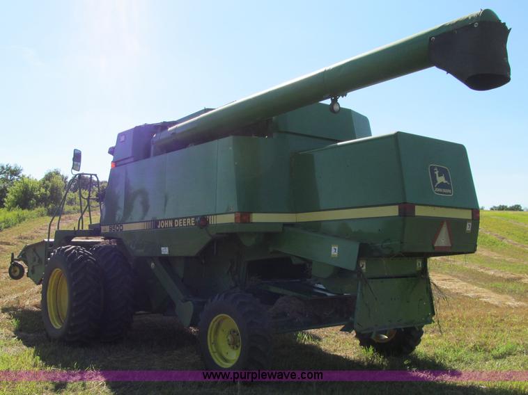 image for item F5506 1993 John Deere 9500 combine