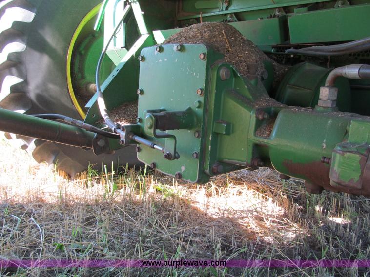 image for item F5506 1993 John Deere 9500 combine