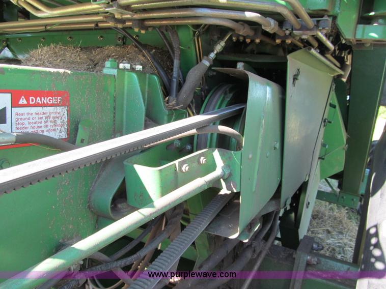 image for item F5506 1993 John Deere 9500 combine