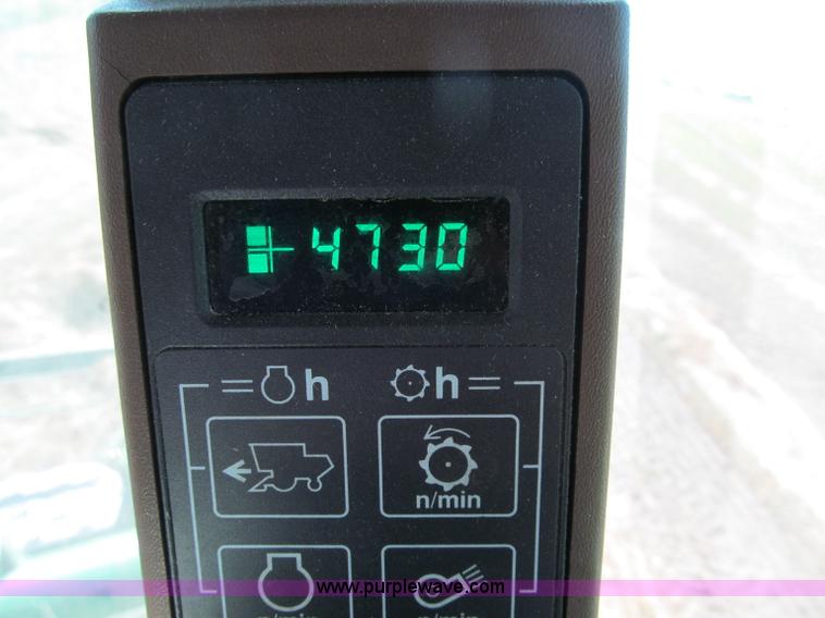 image for item F5506 1993 John Deere 9500 combine