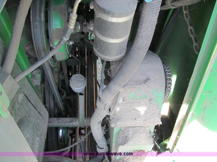 image for item F5506 1993 John Deere 9500 combine