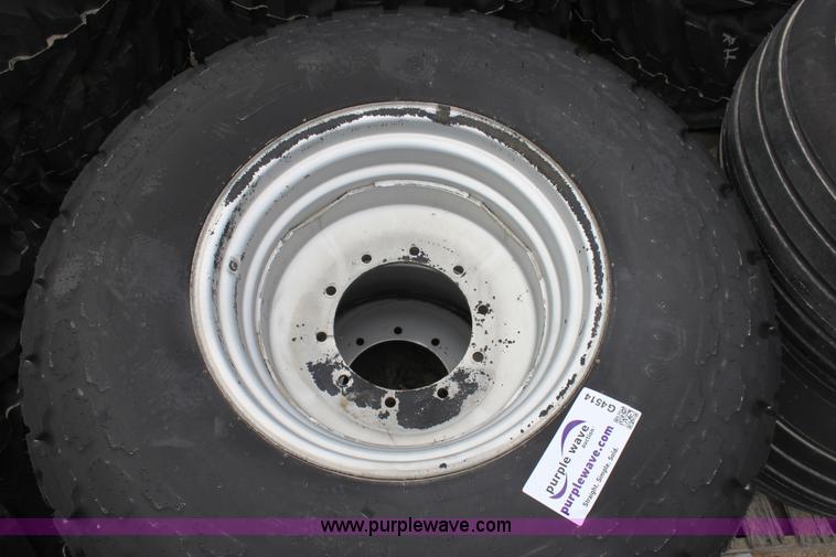 image for item G4514 (2) Firestone R3 18.4-26 tires