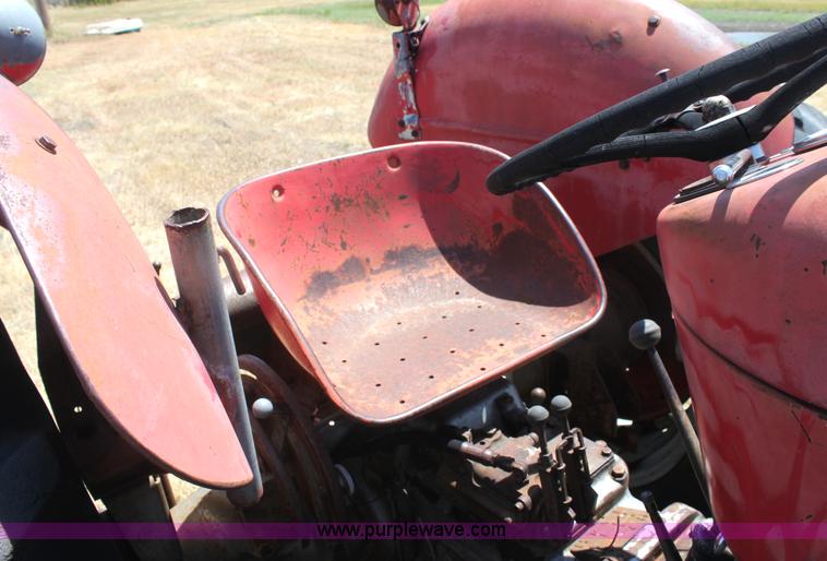 image for item G4583 1960 Massey-Ferguson 85 tractor