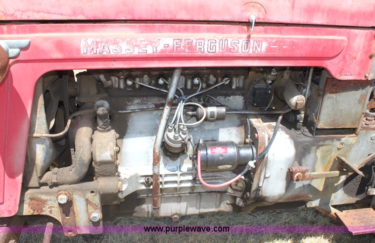 image for item G4583 1960 Massey-Ferguson 85 tractor