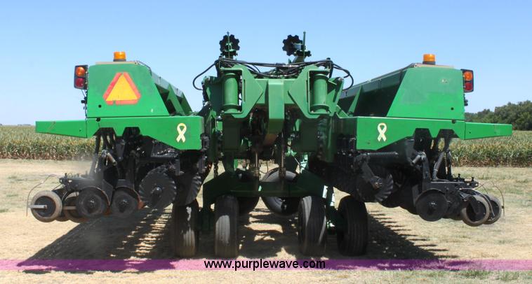 image for item G4594 Great Plains 2N-3010 planter