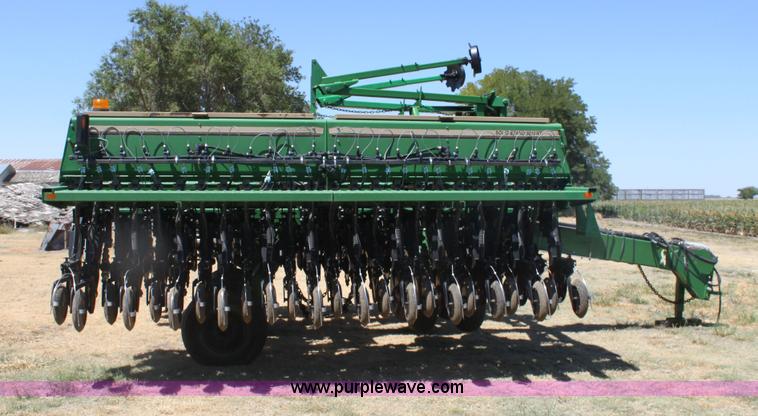 image for item G4594 Great Plains 2N-3010 planter