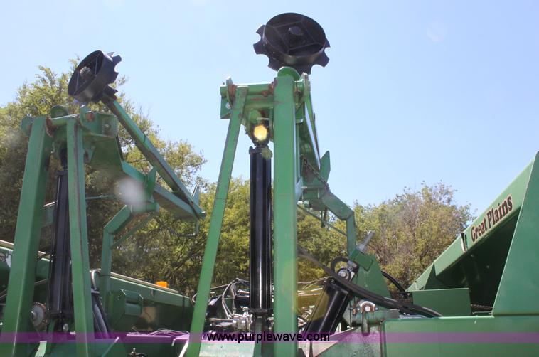 image for item G4594 Great Plains 2N-3010 planter