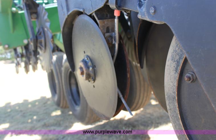 image for item G4594 Great Plains 2N-3010 planter