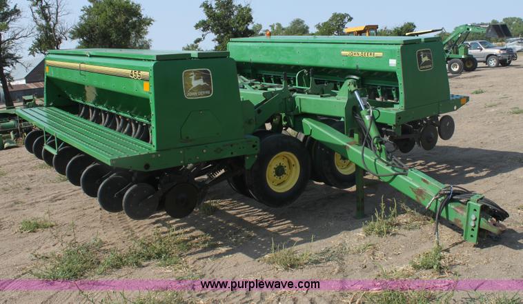 image for item G4633 John Deere 455 drill