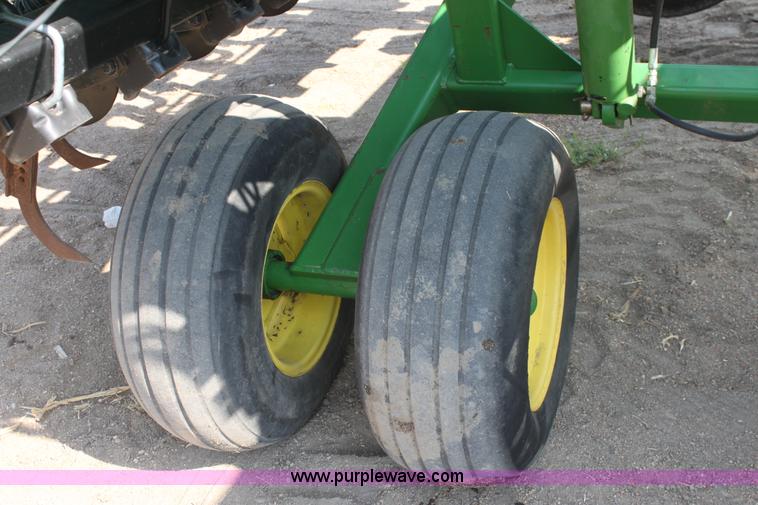 image for item G4633 John Deere 455 drill