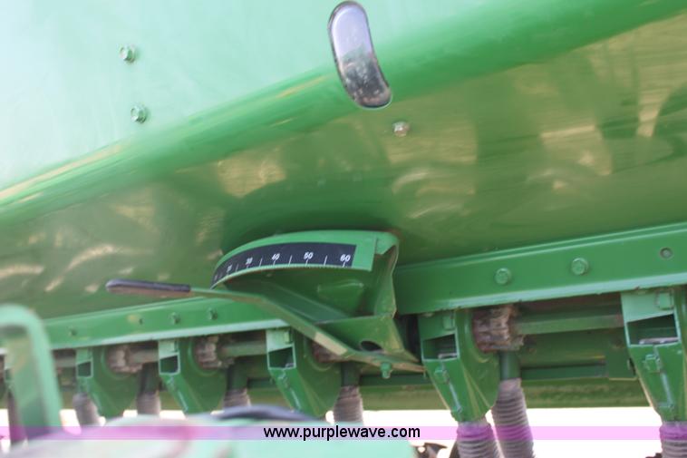 image for item G4633 John Deere 455 drill