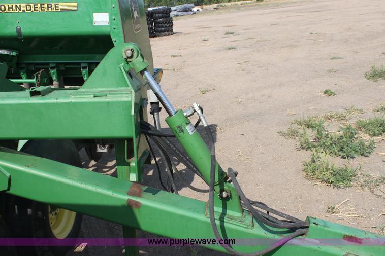 image for item G4633 John Deere 455 drill