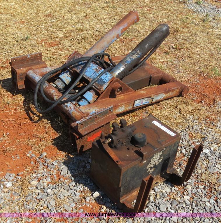 Harsh RL105 hoist in Elk City, OK Item S9505 sold Purple Wave