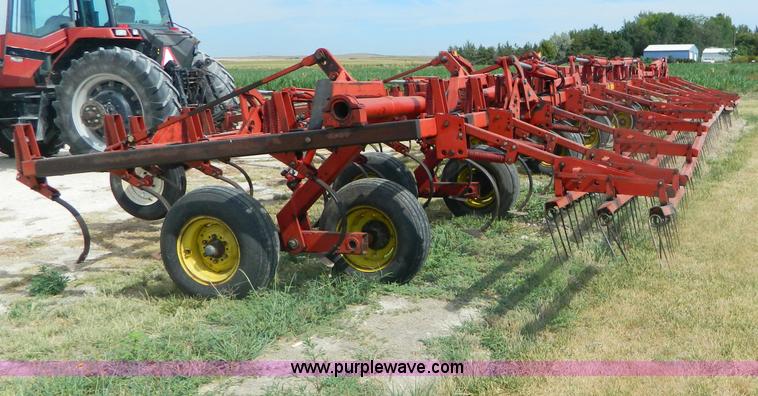 image for item T9361 Sunflower 545144 45' field cultivator