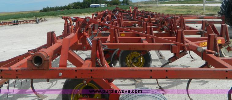 image for item T9361 Sunflower 545144 45' field cultivator