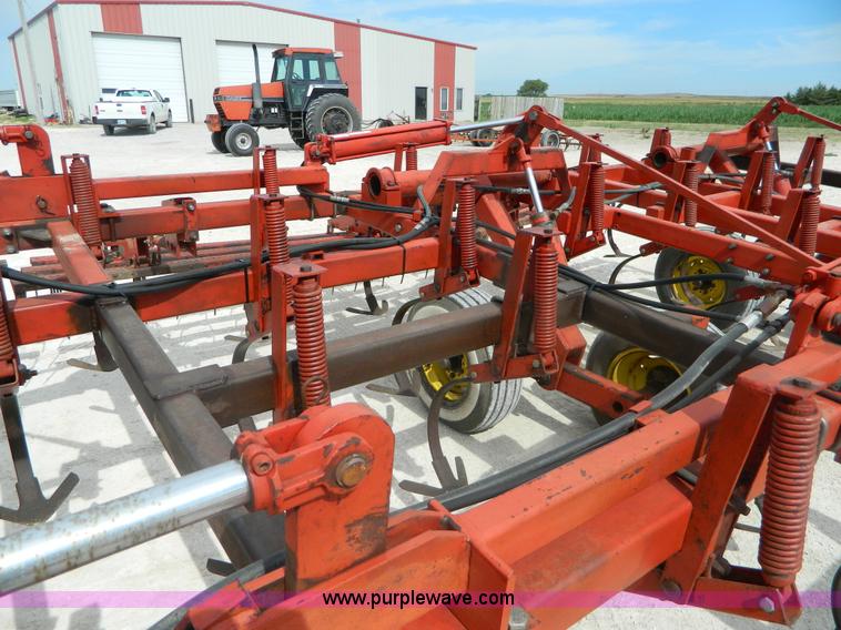 image for item T9361 Sunflower 545144 45' field cultivator
