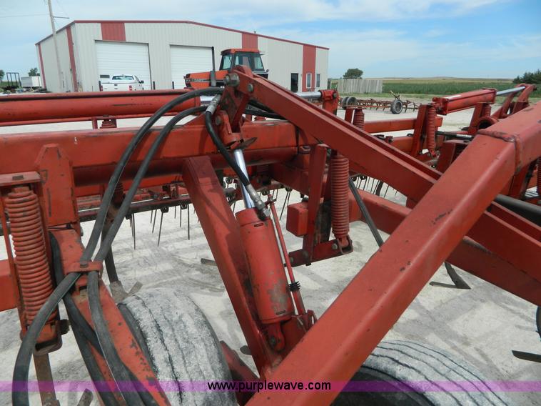 image for item T9361 Sunflower 545144 45' field cultivator