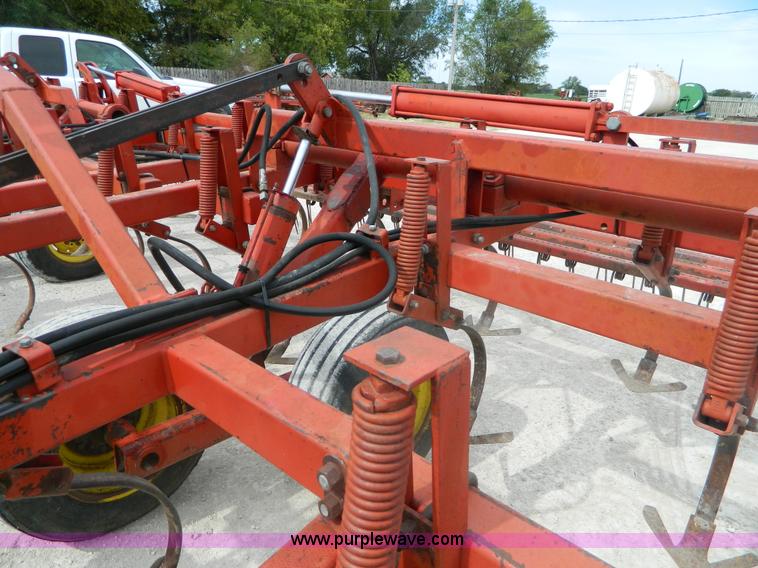 image for item T9361 Sunflower 545144 45' field cultivator